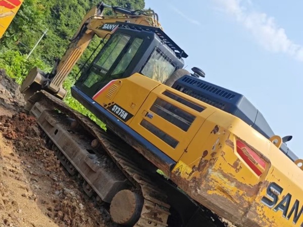 三一重工SY375H履帶式挖掘機