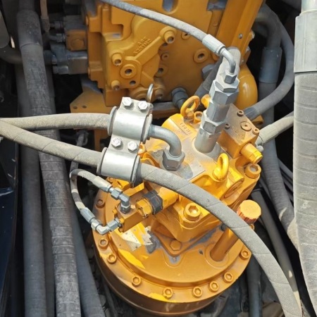 三一重工SY375H履带式挖掘机