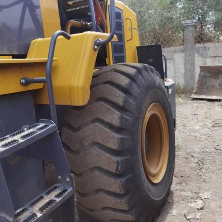 徐工LW500FV轮式装载机