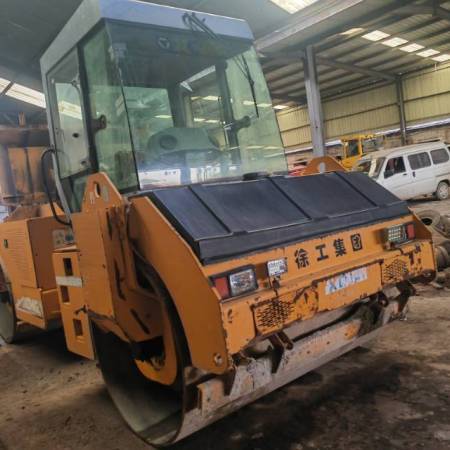 徐工XD142双钢轮压路机