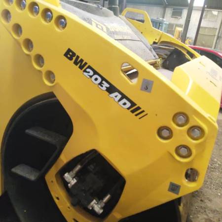 宝马格BW203AD-4 双钢轮压路机