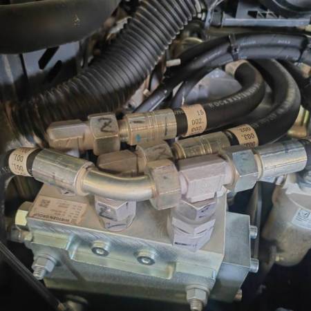 悍马HD35VT双钢轮压路机