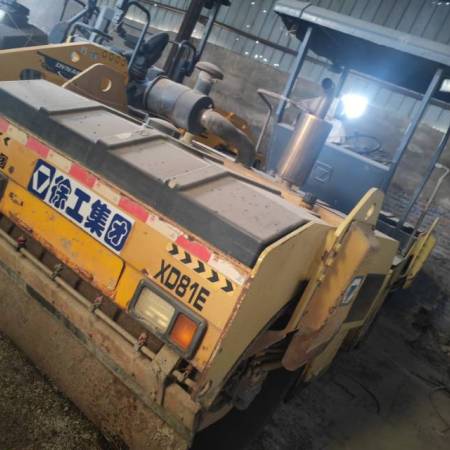 徐工XD81E双钢轮压路机