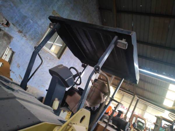 徐工XD81E雙鋼輪壓路機(jī)