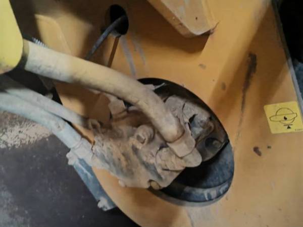 徐工XD81E雙鋼輪壓路機(jī)