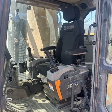 徐工XE600DK MAX履带式挖掘机