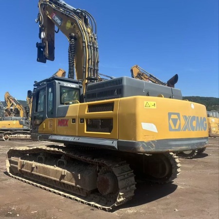 徐工XE550DK履带式挖掘机