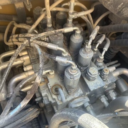 徐工XE550DK履带式挖掘机