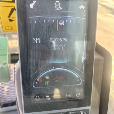 徐工XE550DK履带式挖掘机