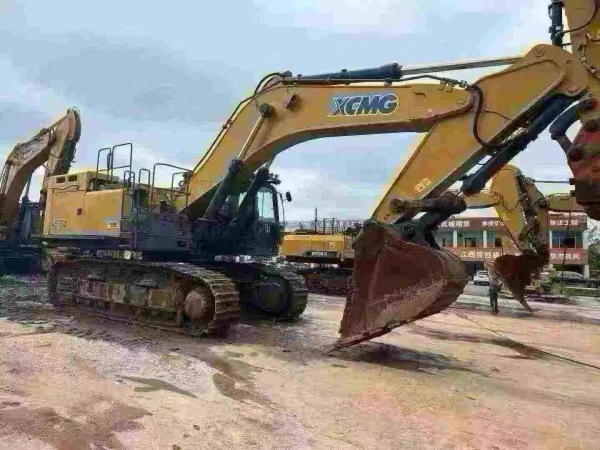 徐工XE750D履帶式挖掘機(jī)