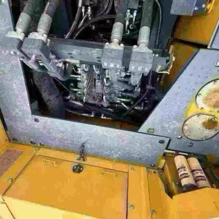 徐工XE750D履带式挖掘机