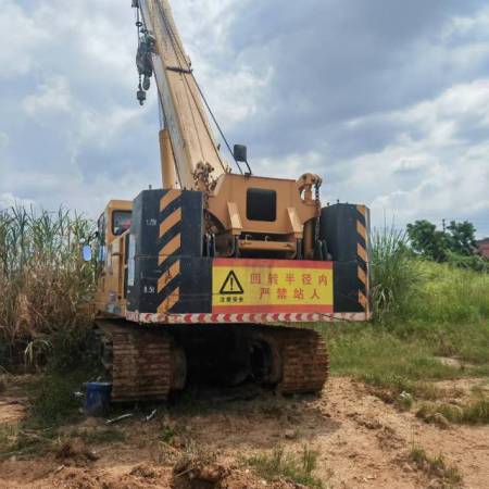 徐工XGTC30L5履带式起重机