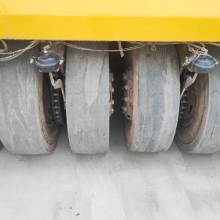 徐工XP261轮胎压路机(26吨胶轮)