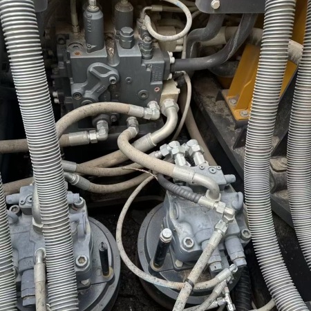 徐工XE650GK履带式挖掘机