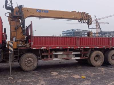 徐工GSQS300-4隨車起重機