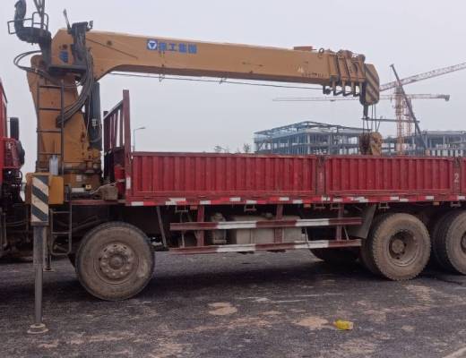 徐工GSQS300-4随车起重机