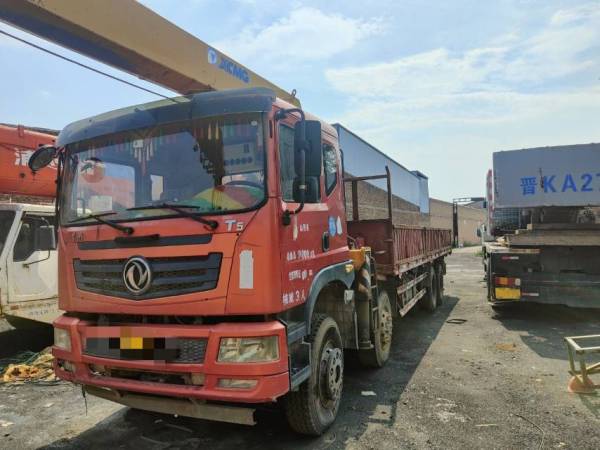 徐工GSQS300-4隨車起重機(jī)