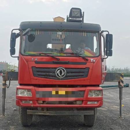 徐工GSQS300-4随车起重机