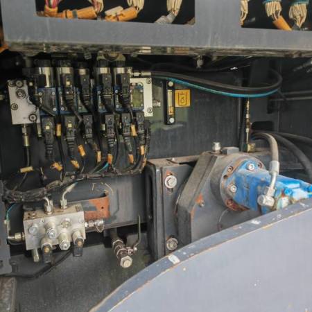 徐工RP803摊铺机