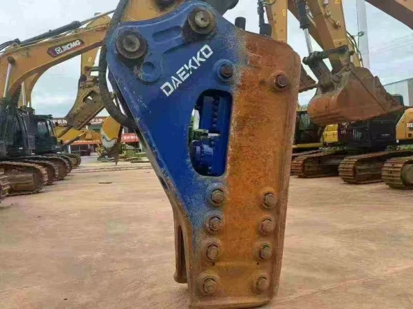 徐工XE650GK履帶式挖掘機(jī)