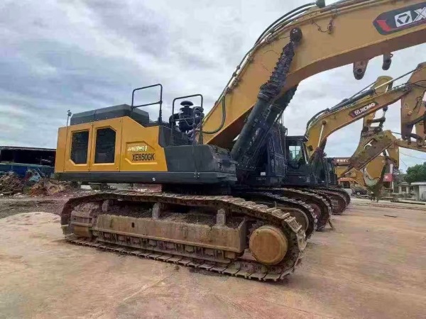 徐工XE650GK履帶式挖掘機
