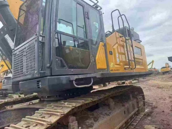 徐工XE650GK履帶式挖掘機