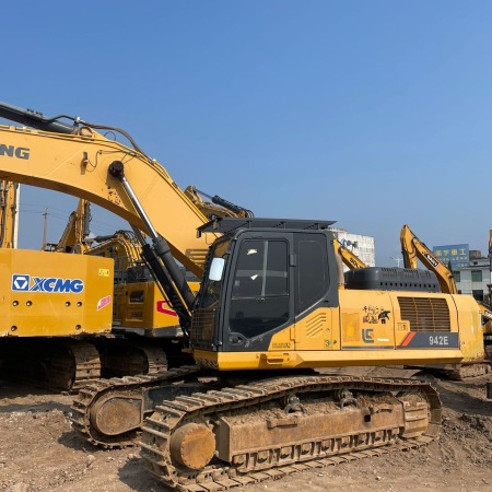 柳工CLG939E履带式挖掘机