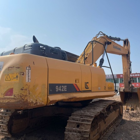 柳工CLG939E履带式挖掘机