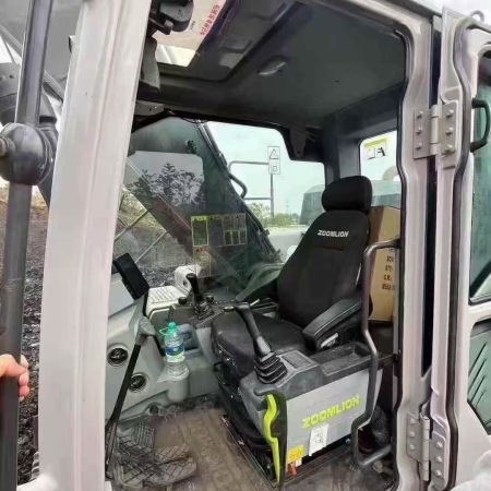 中联重科ZE360ESP履带式挖掘机