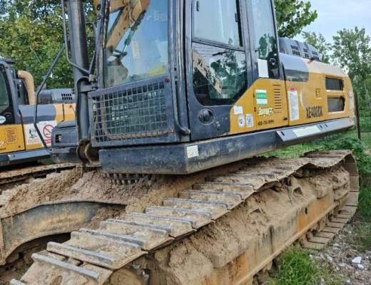 徐工XE400DK履带式挖掘机