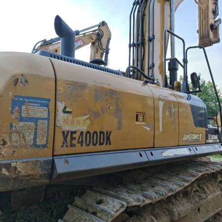 徐工XE400DK履带式挖掘机