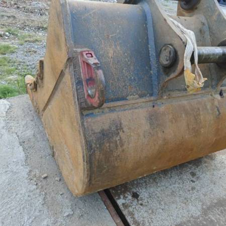 徐工XE400DK履带式挖掘机