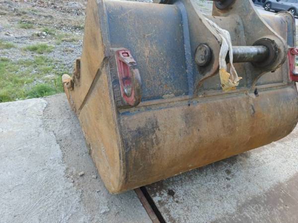 徐工XE400DK履帶式挖掘機