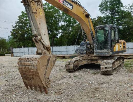 徐工XE215DA履带式挖掘机