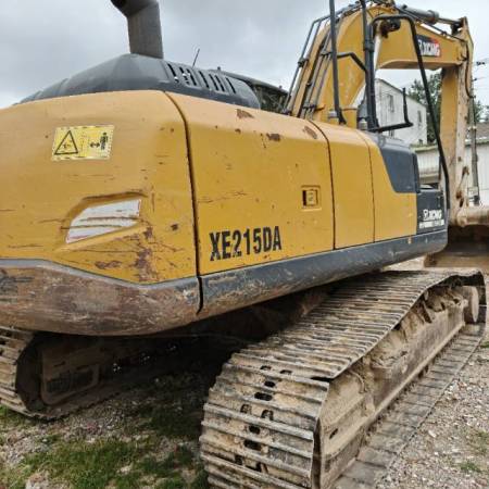 徐工XE215DA履带式挖掘机