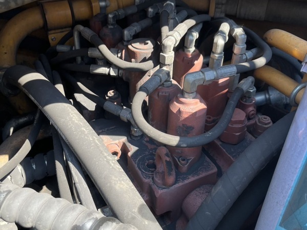 柳工CLG952E履帶式挖掘機