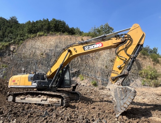 徐工XE380DK履带式挖掘机