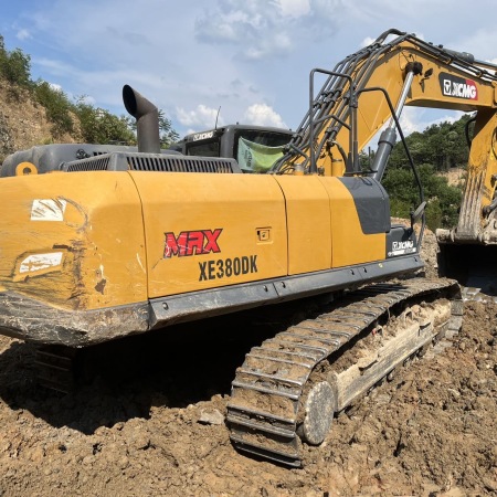 徐工XE380DK履带式挖掘机