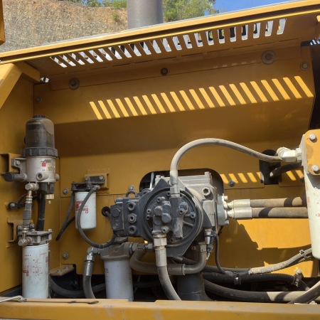 徐工XE380DK履带式挖掘机