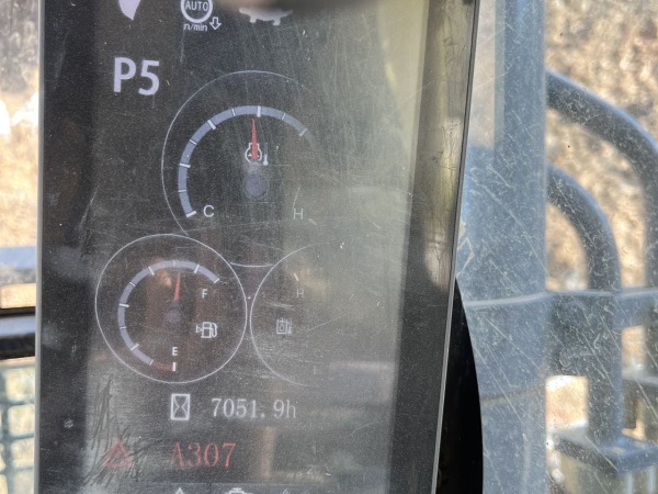 徐工XE380DK履帶式挖掘機(jī)