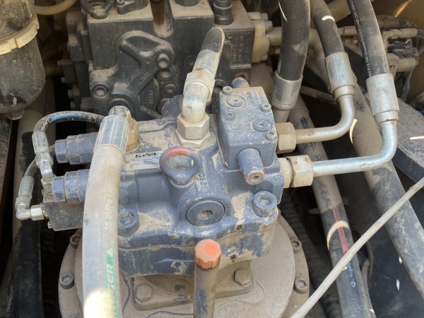 徐工XE380DK履帶式挖掘機(jī)