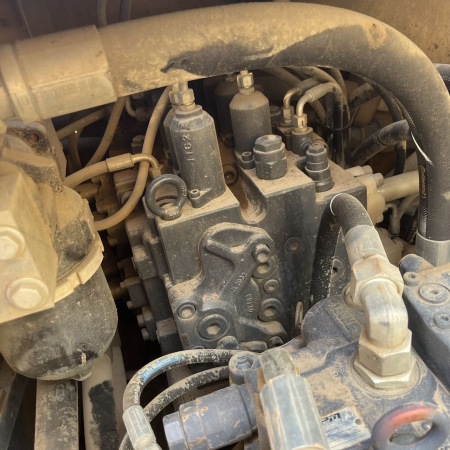 徐工XE380DK履带式挖掘机