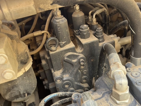 徐工XE380DK履帶式挖掘機(jī)