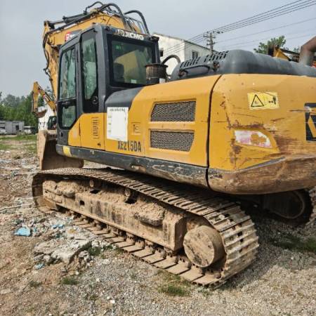 徐工XE215DA履带式挖掘机