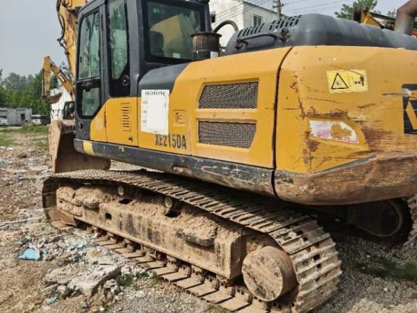 徐工XE215DA履帶式挖掘機(jī)