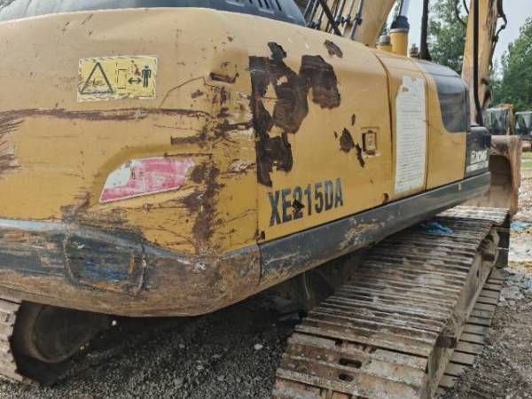 徐工XE215DA履帶式挖掘機(jī)