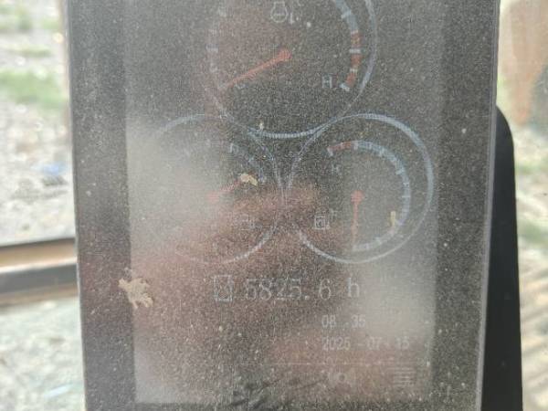 徐工XE215DA履帶式挖掘機(jī)