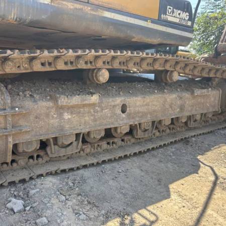 徐工XE370D履带式挖掘机