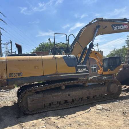 徐工XE370D履带式挖掘机
