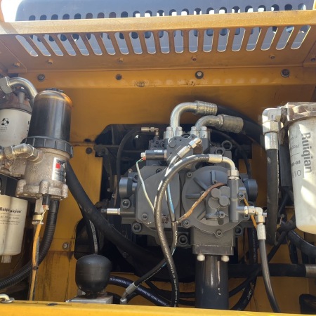 徐工XE490DK履带式挖掘机